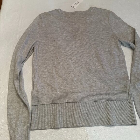 Banana Republic Cotton Light Gray Sweater size Sm NWT - Picture 2 of 5